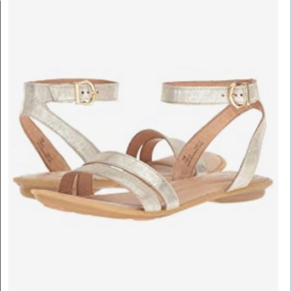 Beautiful 🤩 Women’s Born Mai Easy sandal